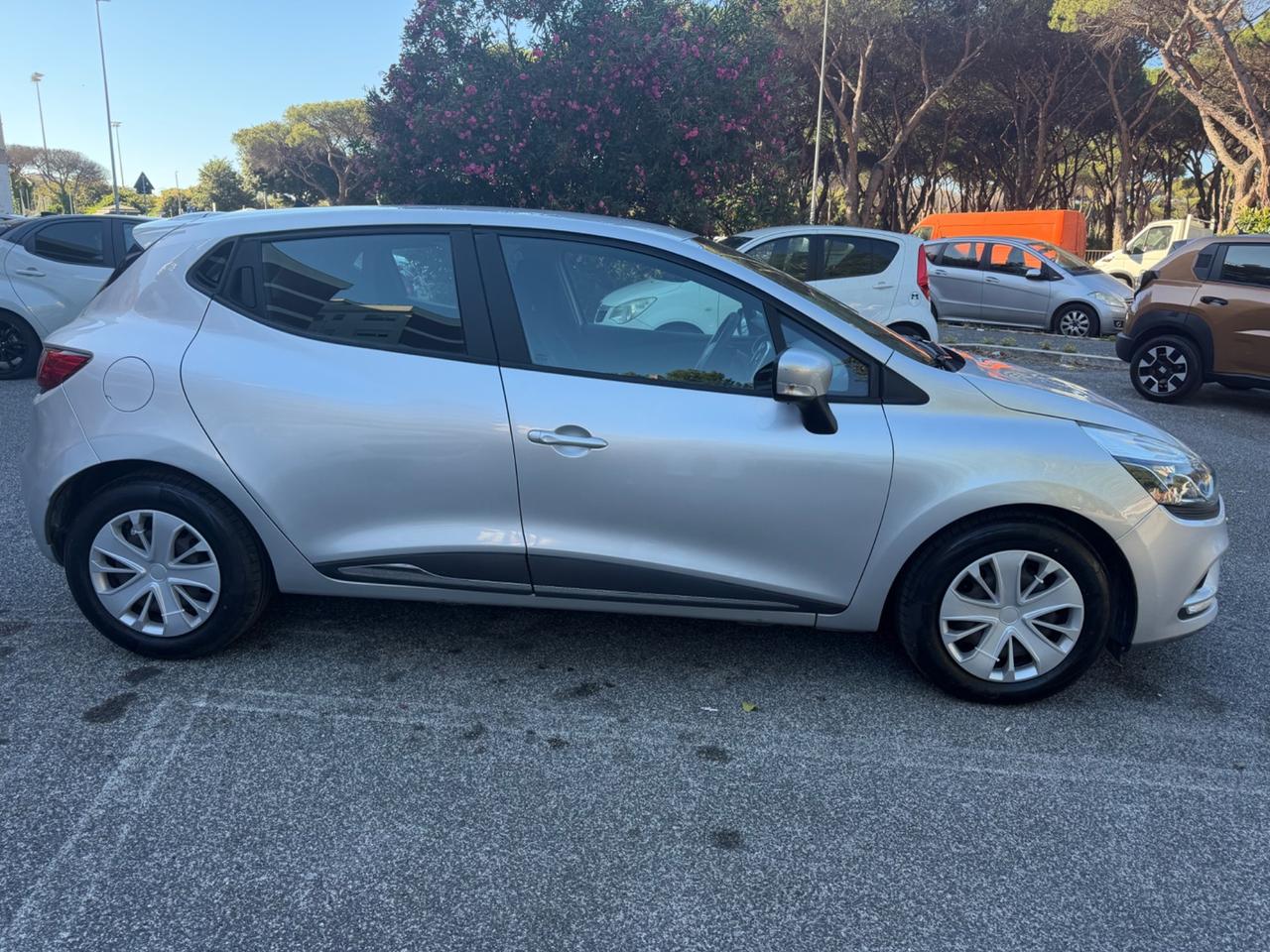 Renault Clio 1.5D 90CV 5P Busin. PASSAG. COMPRESO