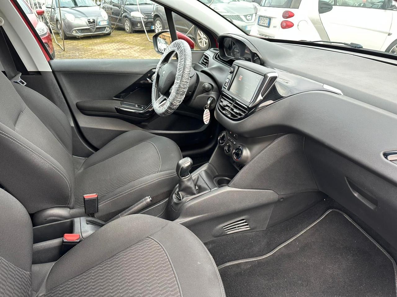 Peugeot 208 PureTech 82 5 porte Allure