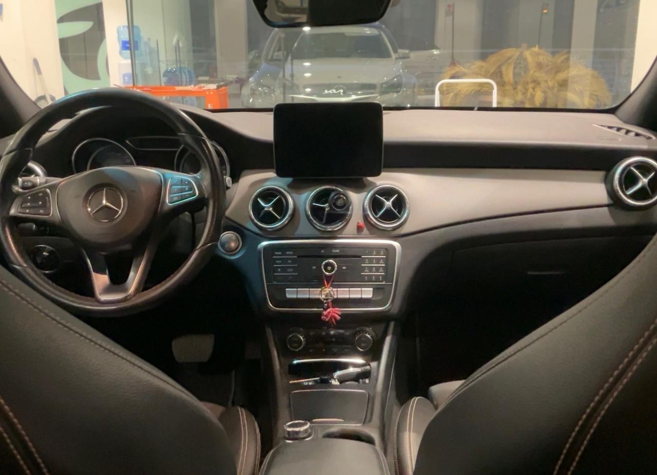 Mercedes-benz CLA 200D auto. SPORT R18/FULL LED2018