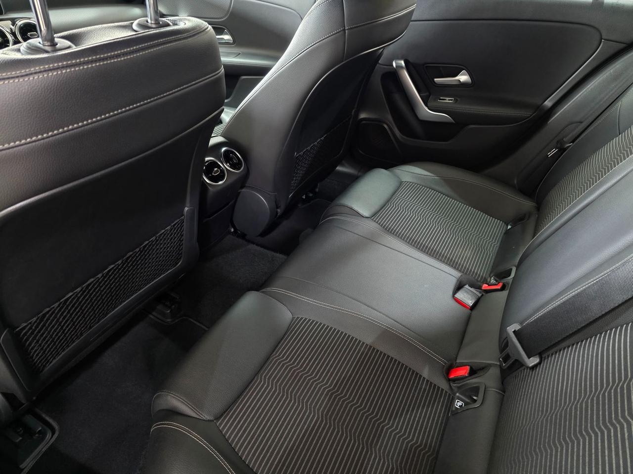 Mercedes-Benz A 180 Sport A 180 D