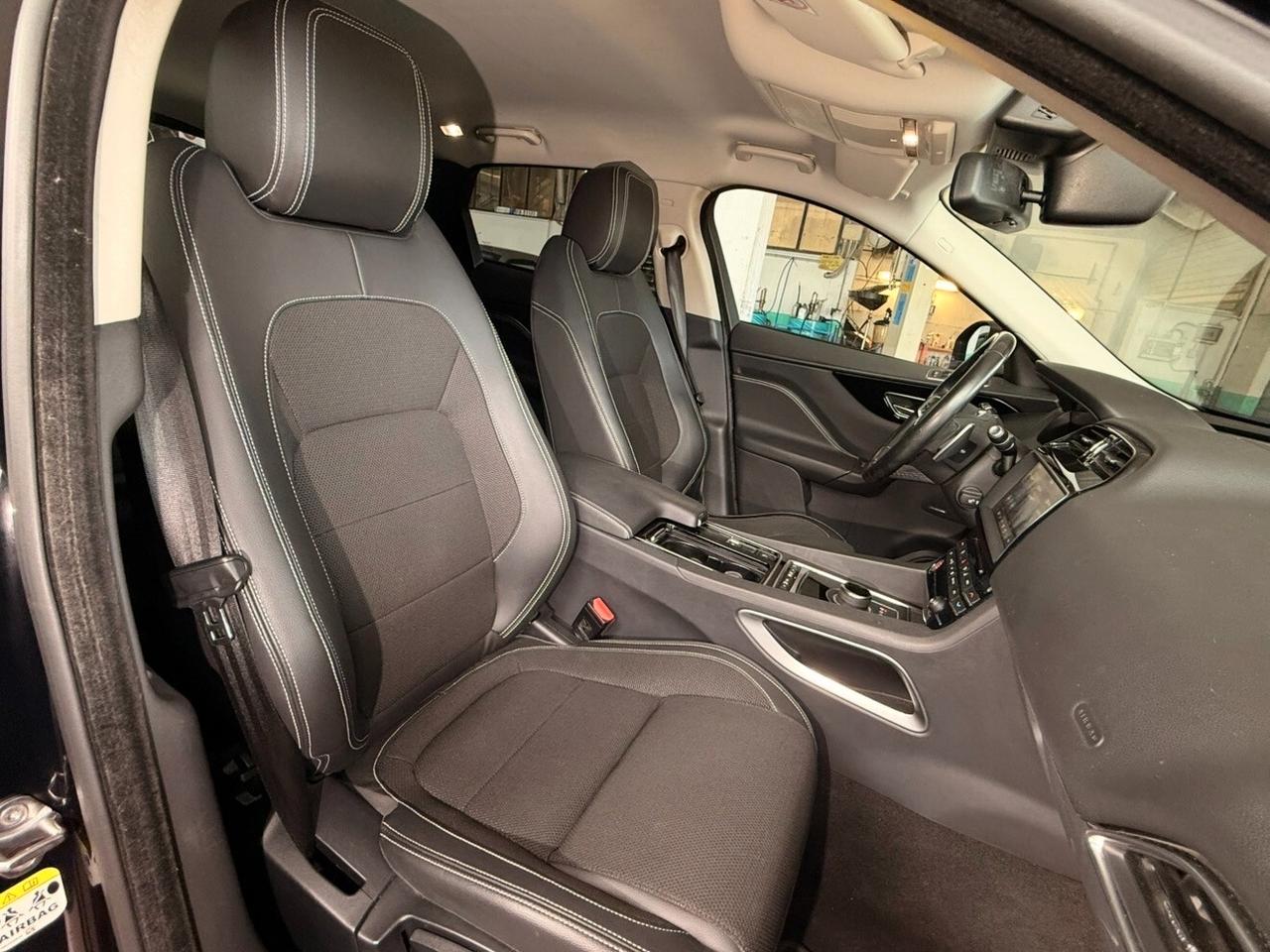 Jaguar F-Pace 2.0 D 180 CV AWD aut. Portfolio
