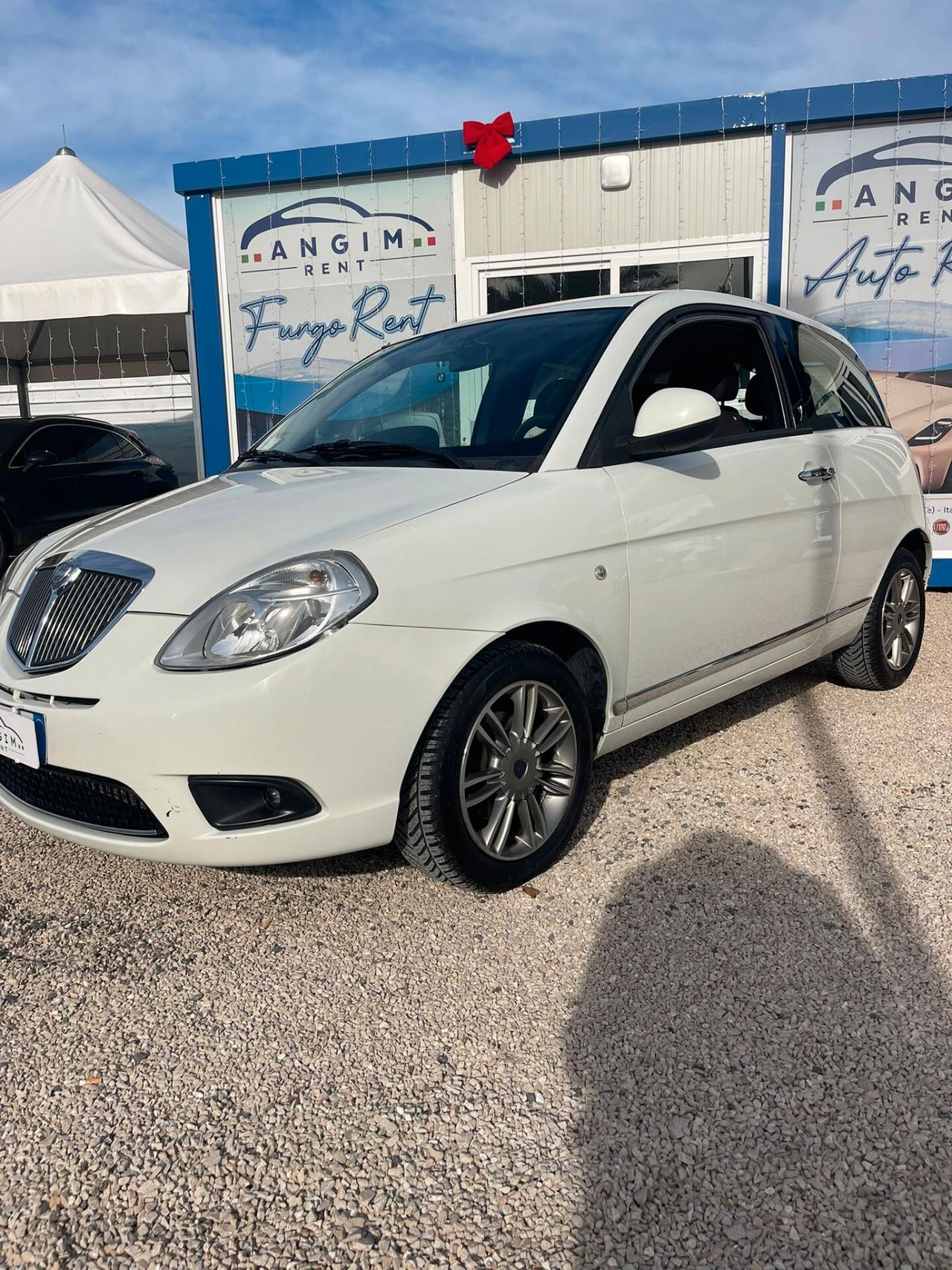 Lancia Ypsilon 1.2 New Oro