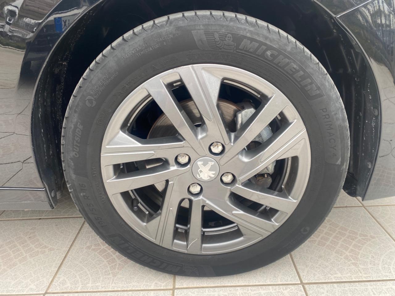 Peugeot 208 BlueHDi 100 Stop&Start 5 porte Active Pack