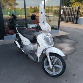 Aprilia Scarabeo 125
