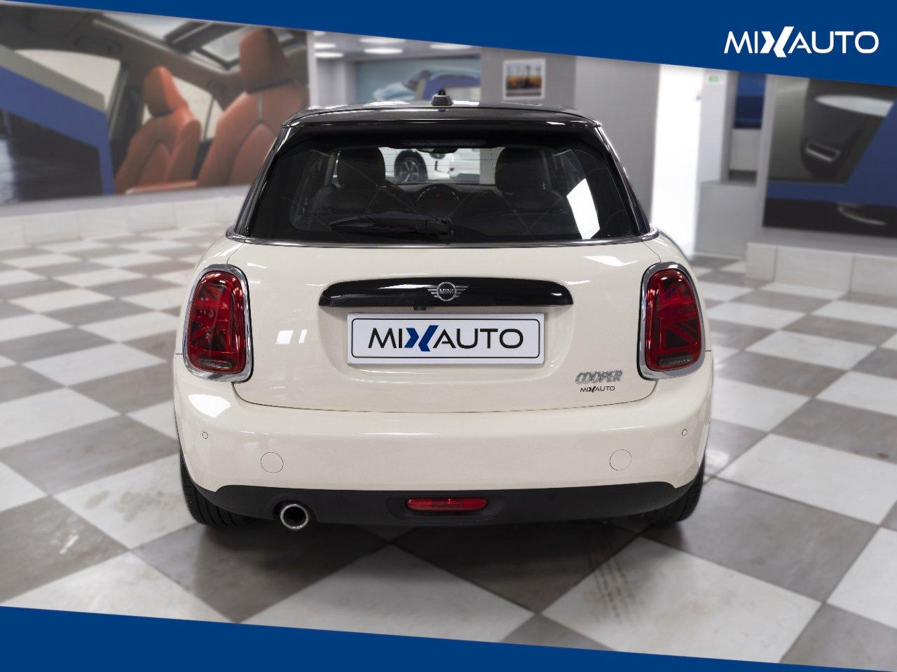 MINI Cooper 1.5 Hype 5 Porte Auto