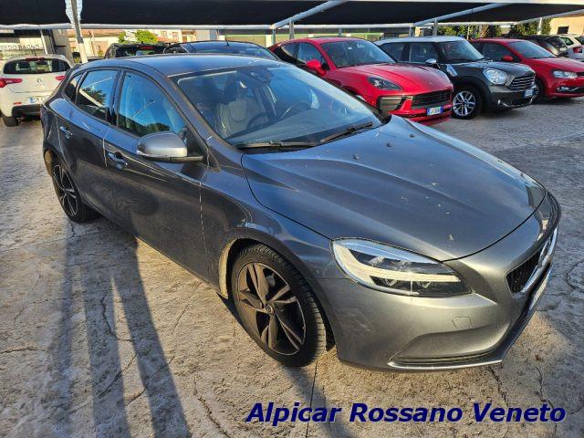 VOLVO V40 D2 'eco' Momentum