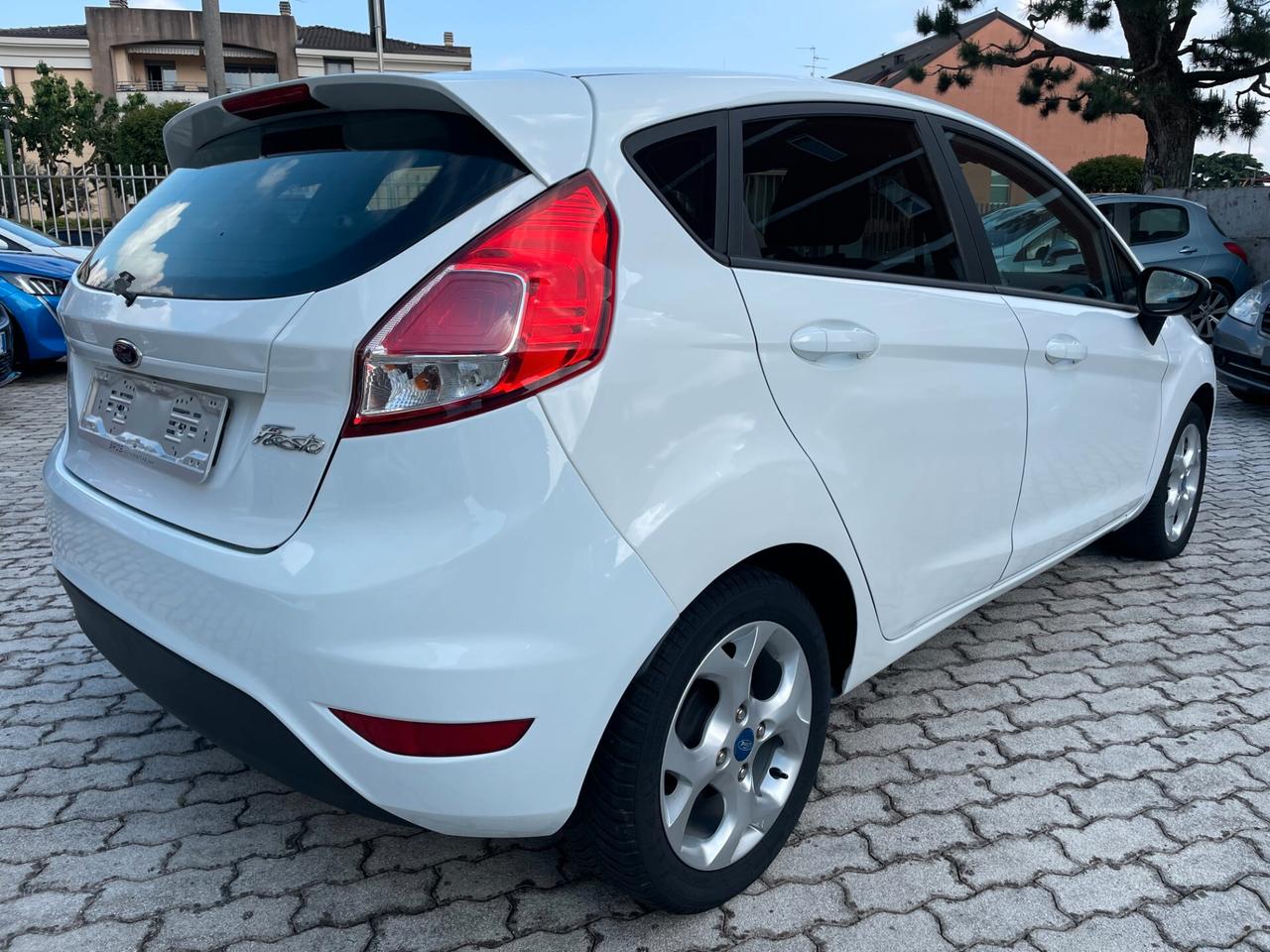 Ford Fiesta 1.2 60CV 5 porte Titanium IDONEA NEOPATENTATI