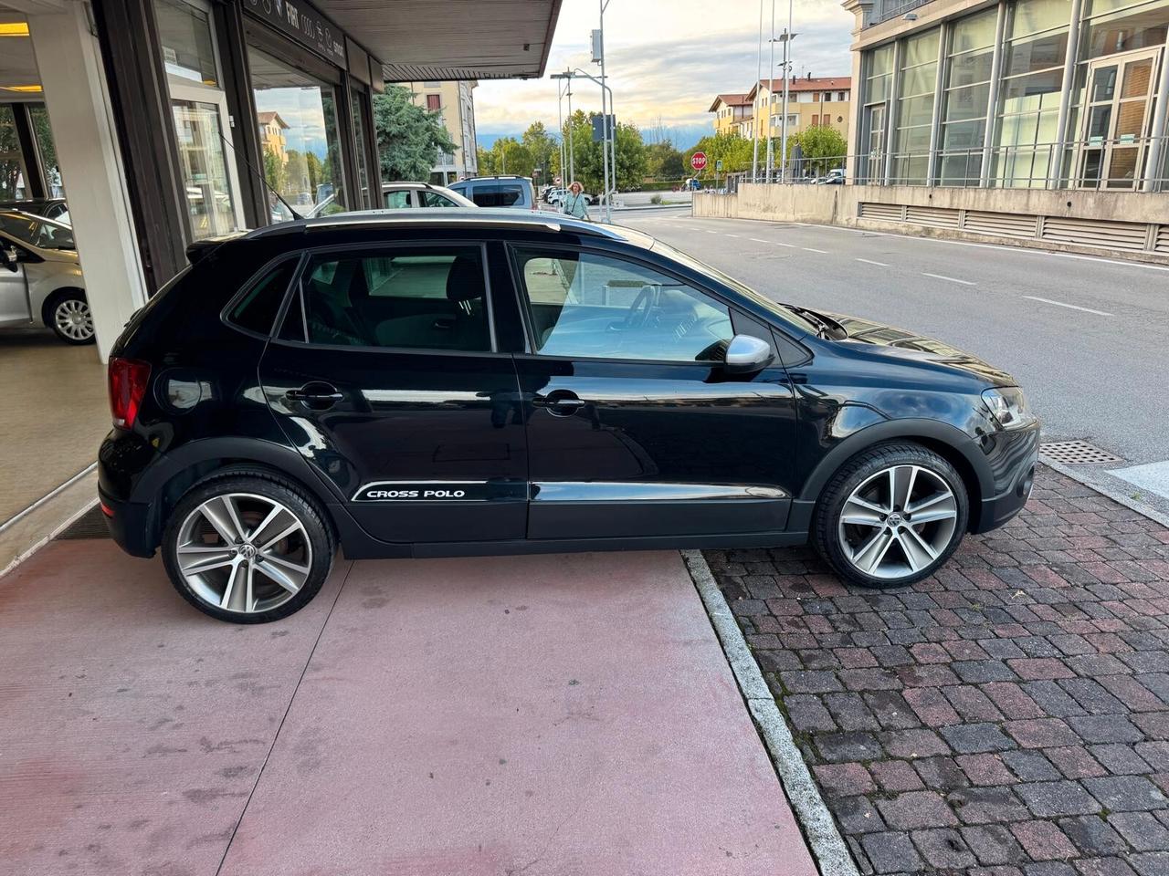 Volkswagen PoloCross 1.4 5 porte Comfortline
