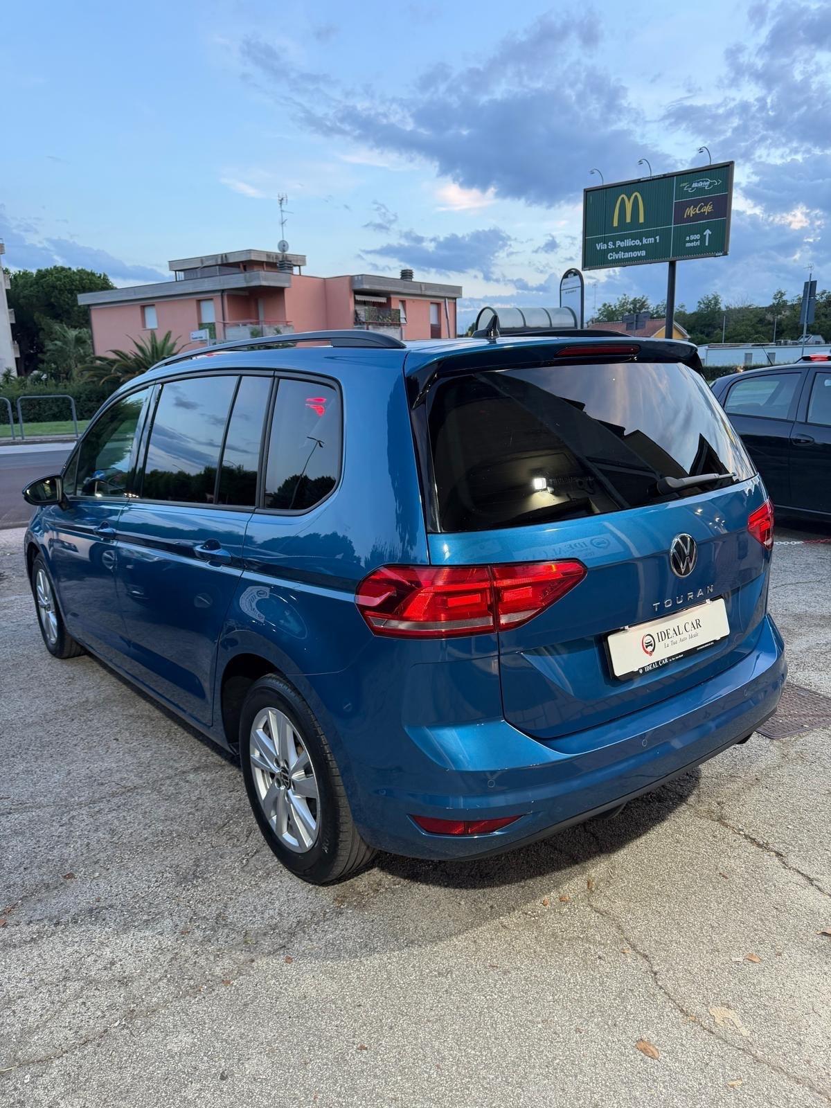 Volkswagen Touran 2.0 TDI 122 CV Executive BlueMotion 7 POSTI
