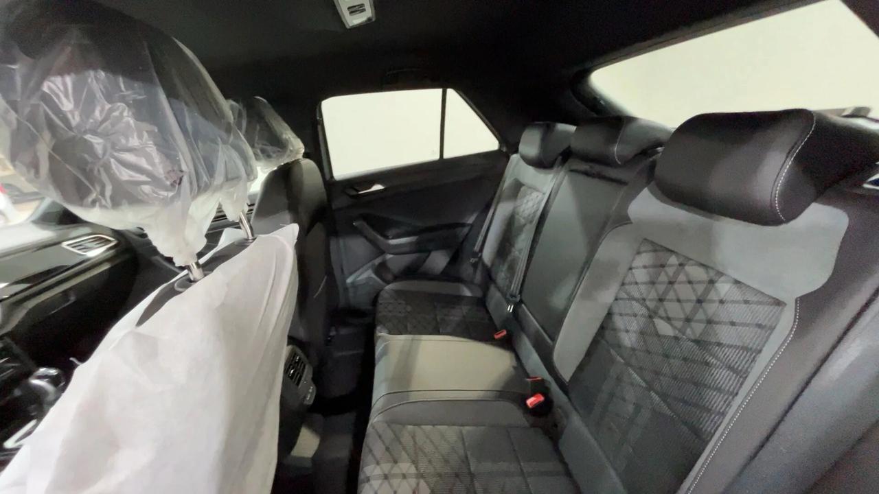 Volkswagen T-Roc 1.0 TSI R-Line Plus