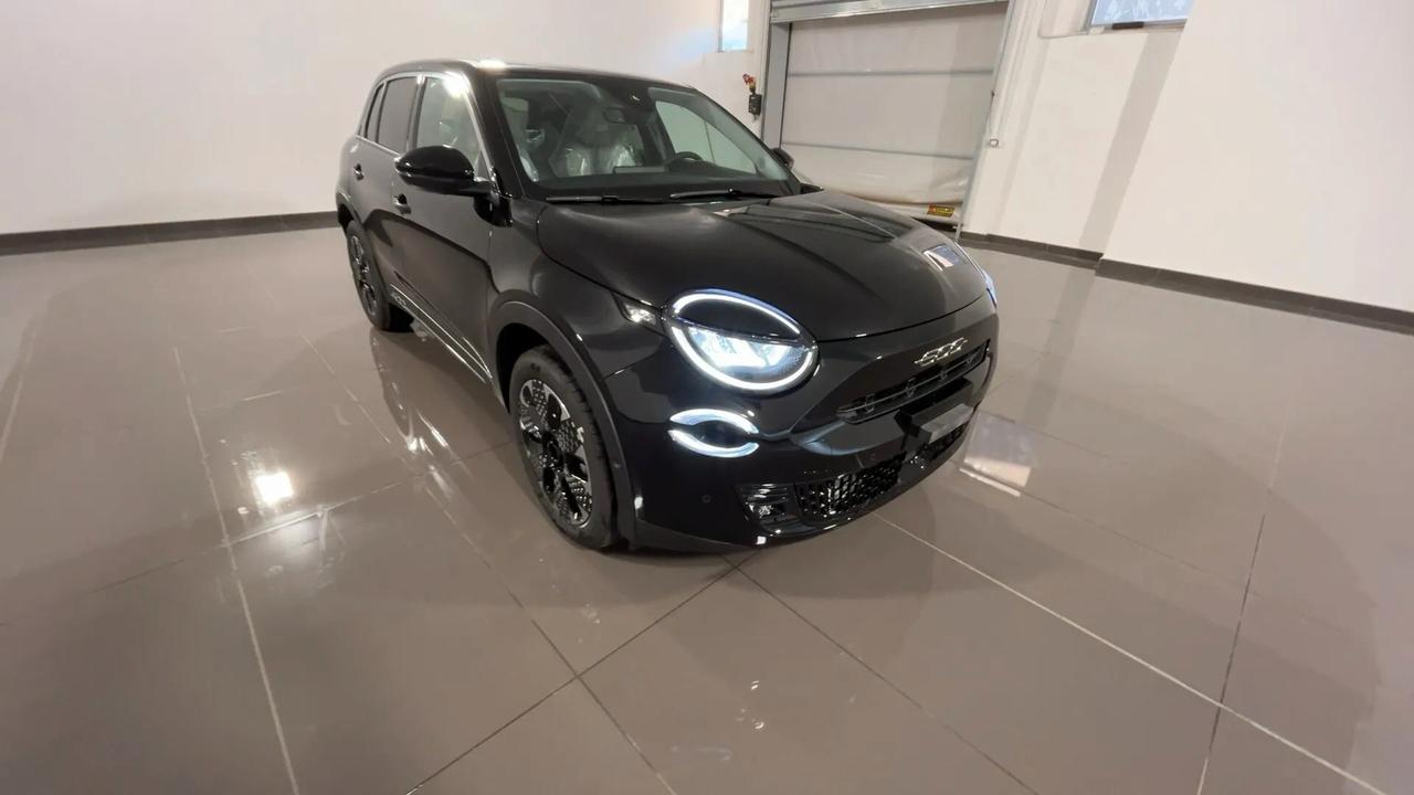 Fiat 600 Hybrid DCT MHEV La Prima