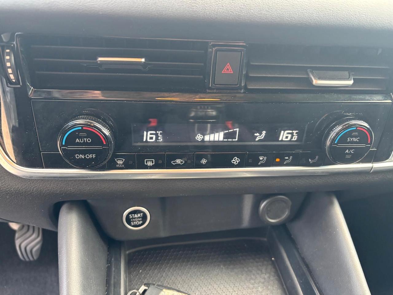 Nissan Qashqai MHEV 140 CV N-Connecta