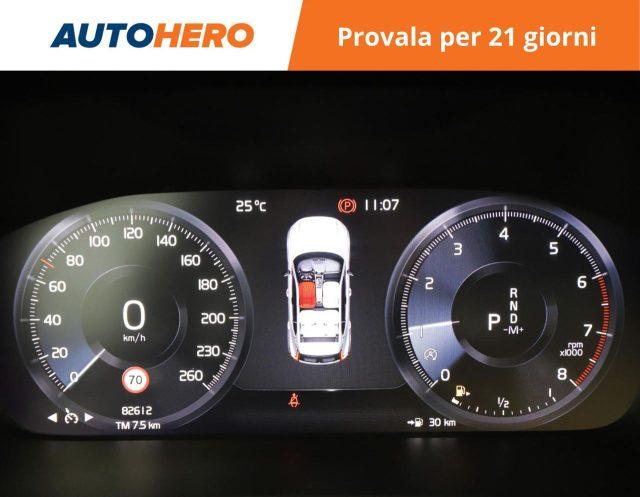 VOLVO XC40 T3 Geartronic Momentum Core