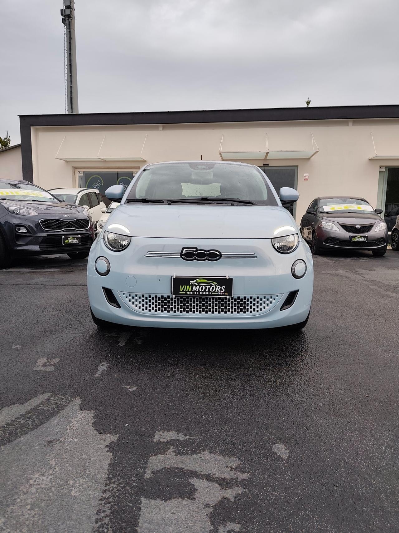 Fiat 500e Berlina 42 kWh La Prima 12/2020