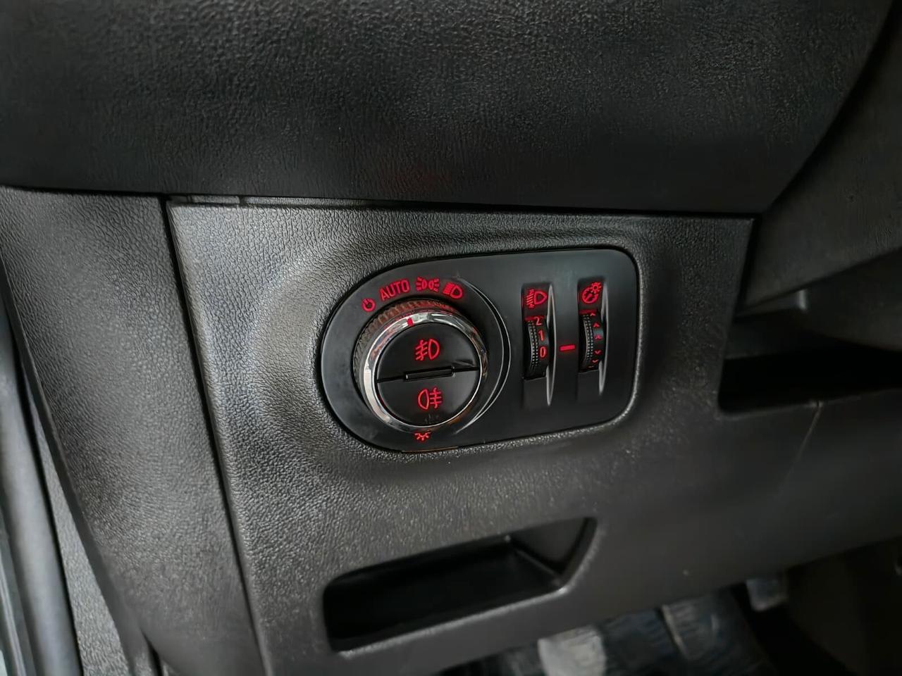 Opel Corsa 1.4 90CV GPL Tech 5 porte Advance