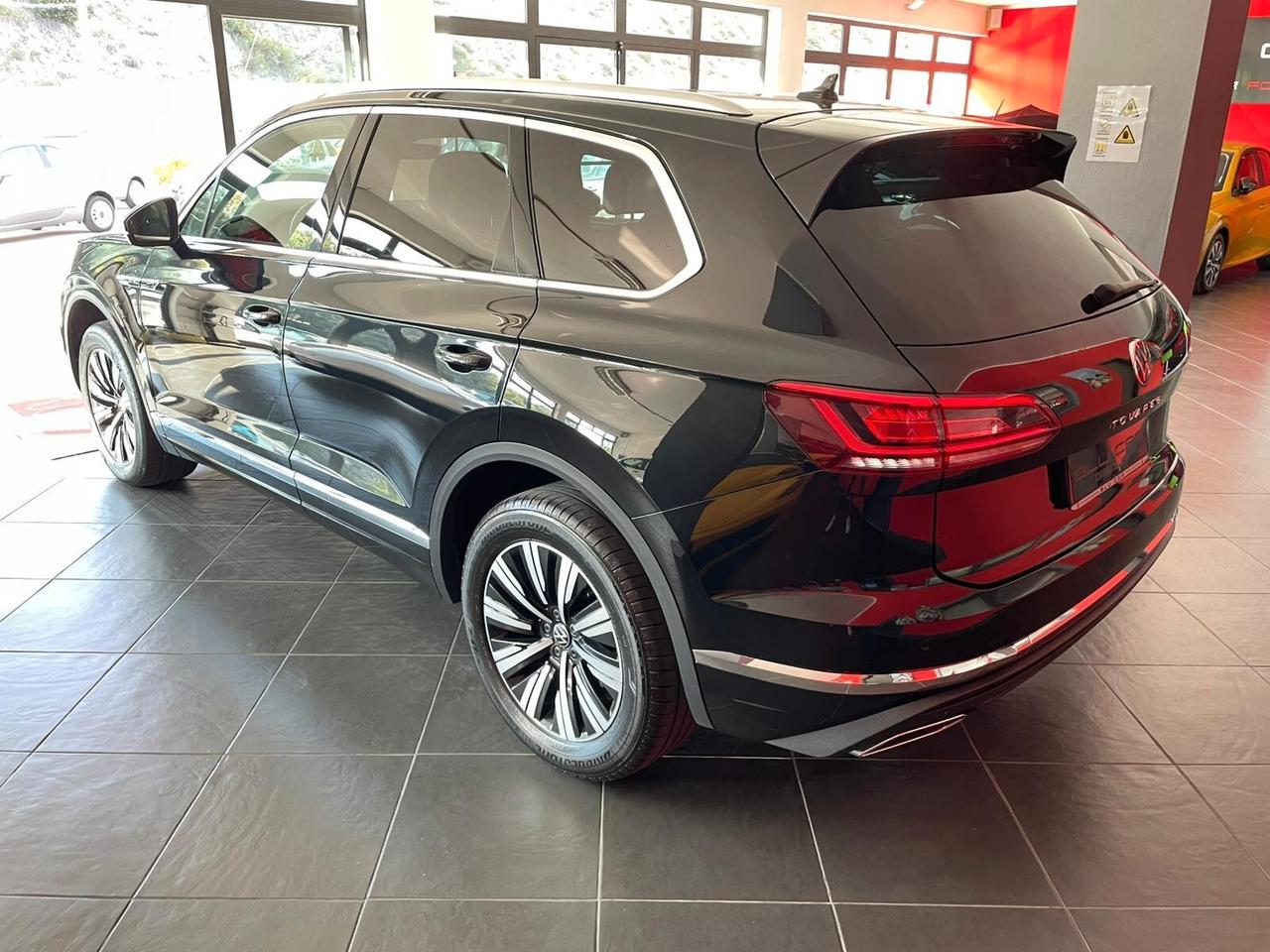 VOLKSWAGEN TUAREG 3.0TDI ELEGANCE 231cv TIPTRONIC