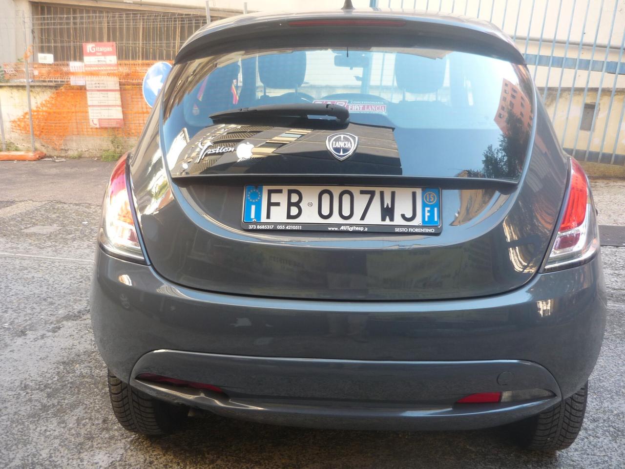 Lancia Ypsilon 0.9 TwinAir 85 CV 5 porte Metano Ecochic Gold