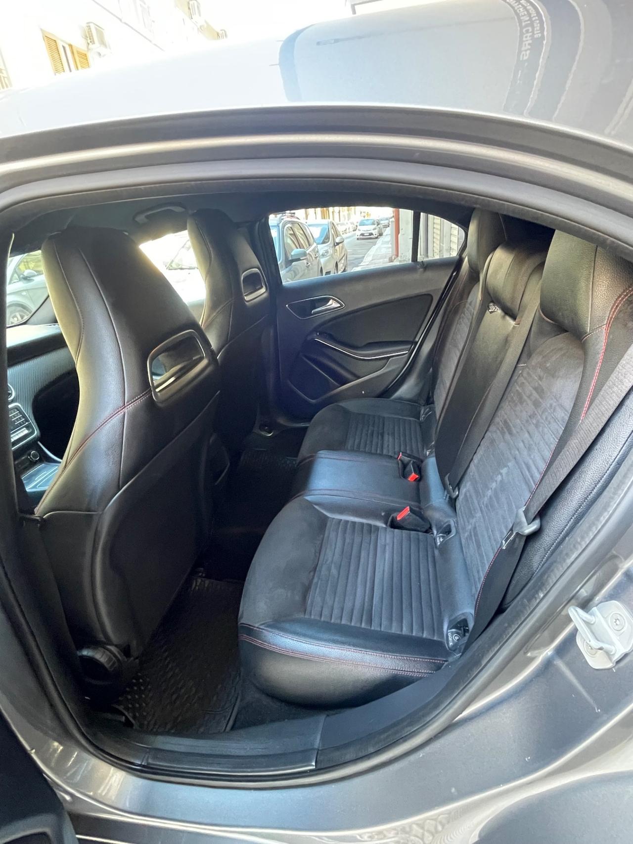 Mercedes-benz A 180 d Automatic Premium Amg