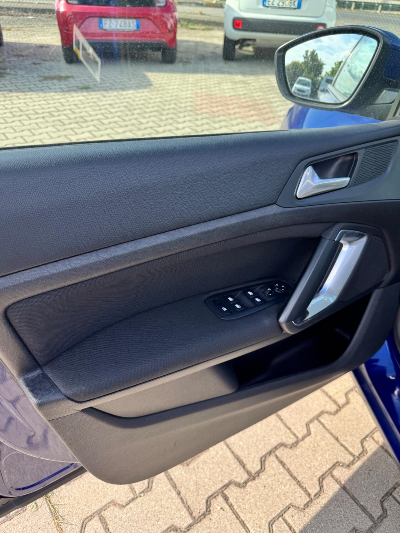 Peugeot 308 BlueHDi 130 S&S EAT8 SW Business