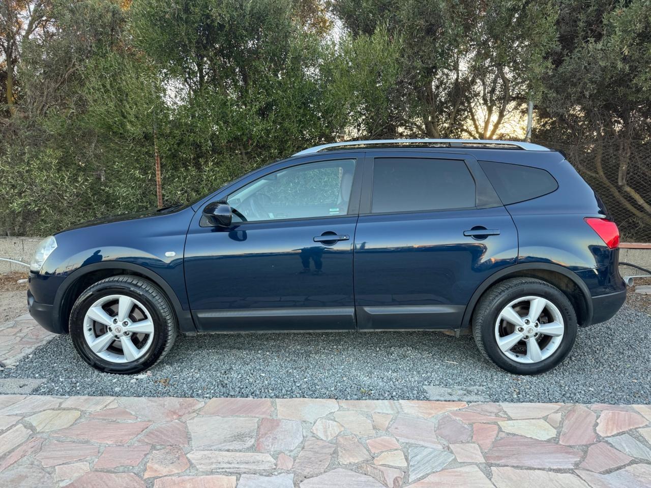 Nissan Qashqai+2 2.0 dCi DPF 4WD Tekna