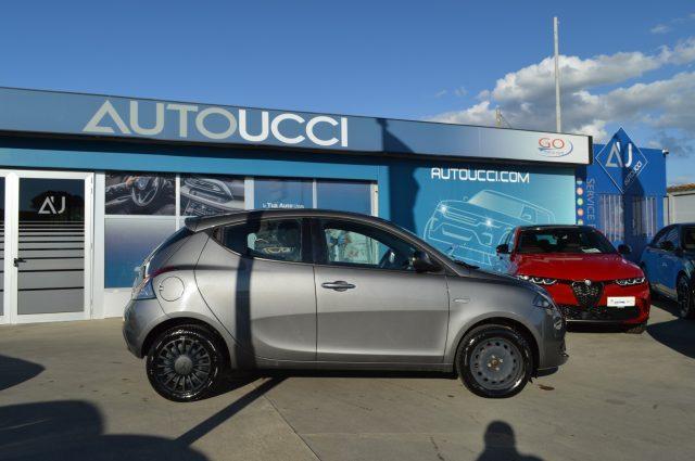 LANCIA Ypsilon 1.0 FireFly 5 porte S&S Hybrid Silver