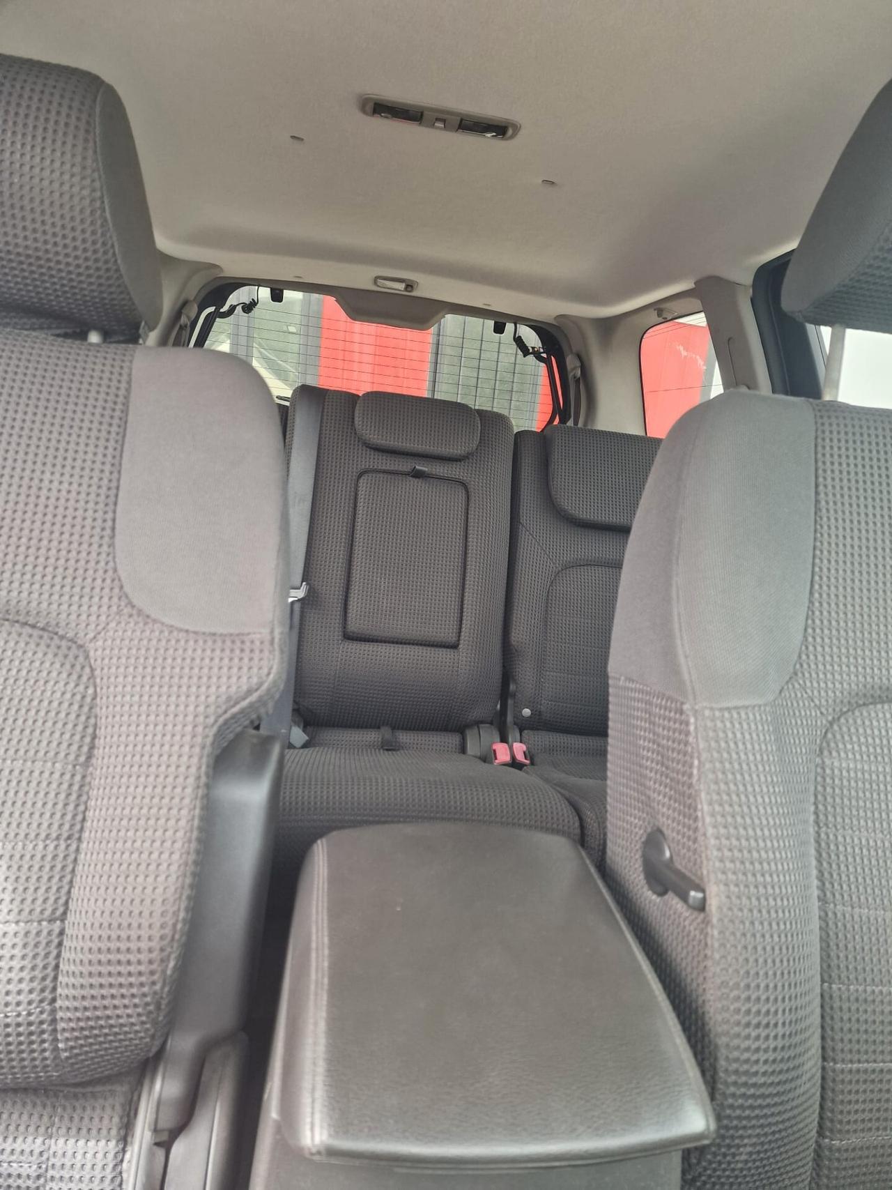 Nissan Pathfinder 2.5 dCi SE