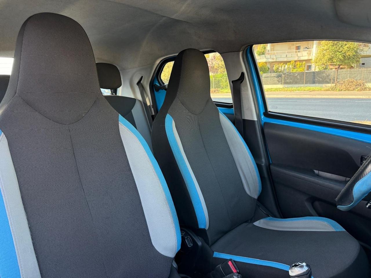 Toyota Aygo 1.0 VVT-i 69 CV 5 porte x-play