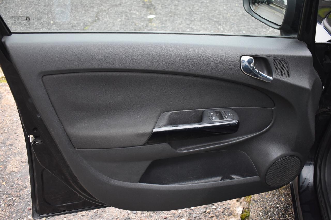 Opel Corsa 1.0 Benz 5p