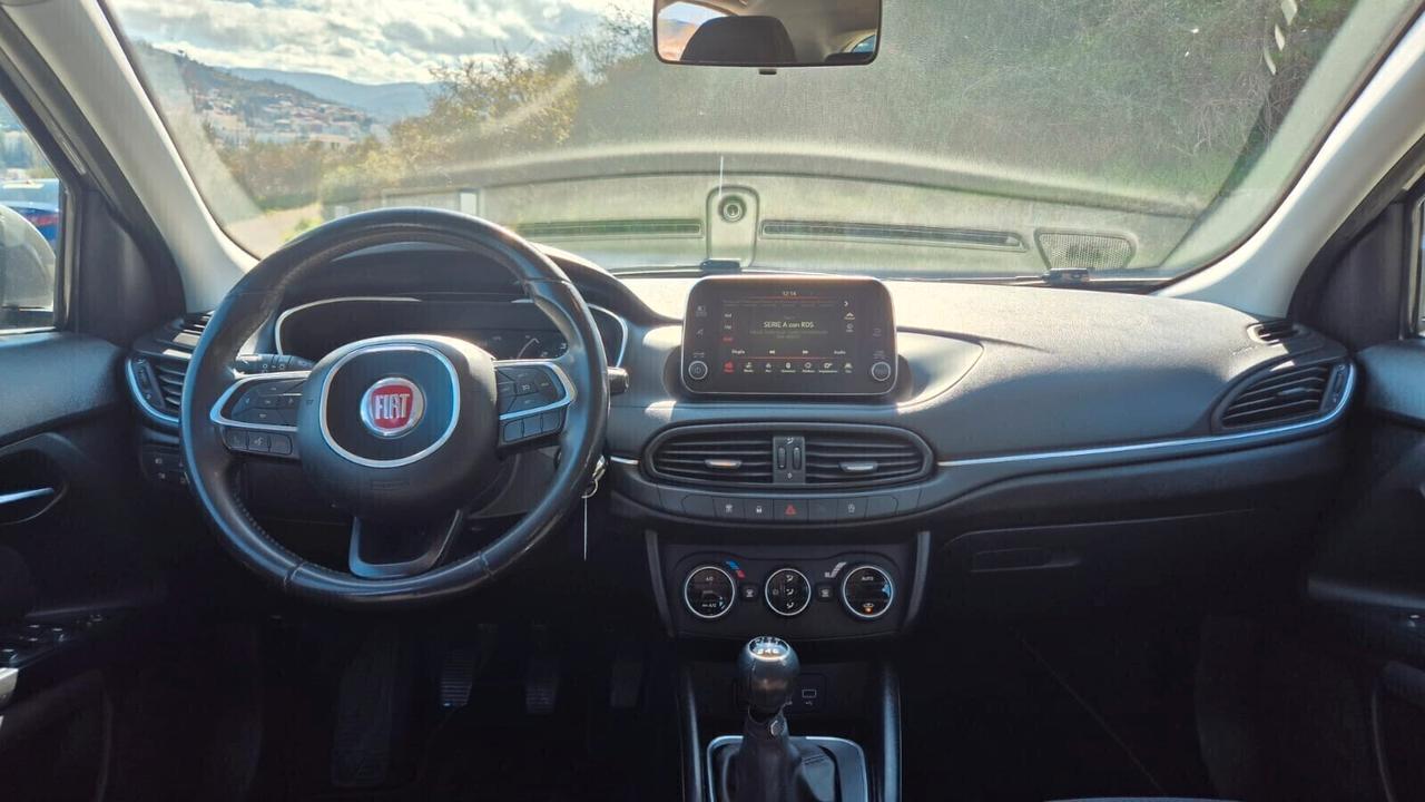 Fiat TIPO 5P 1.6MJ 120CV LOUNGE- 8/2016- FULL