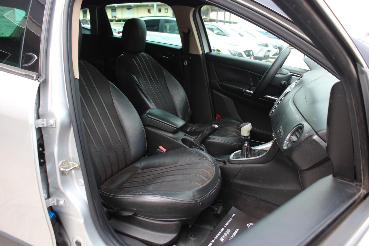 Lancia Delta 2.0 MJT DPF Argento