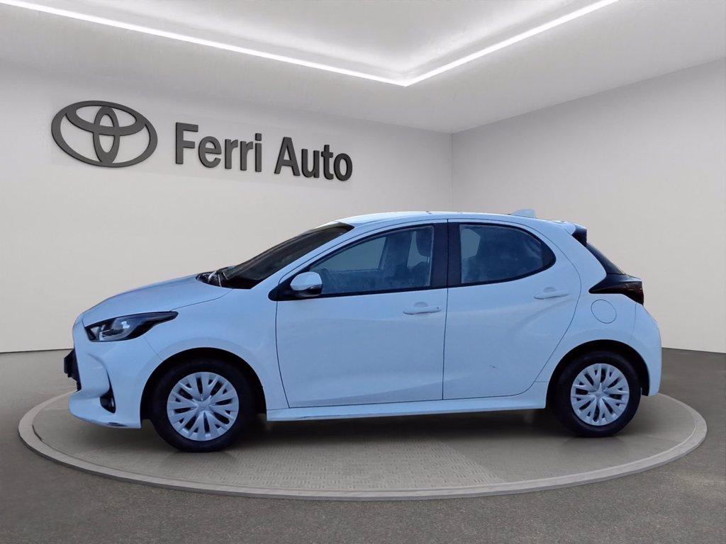TOYOTA Yaris 1.5h active del 2023