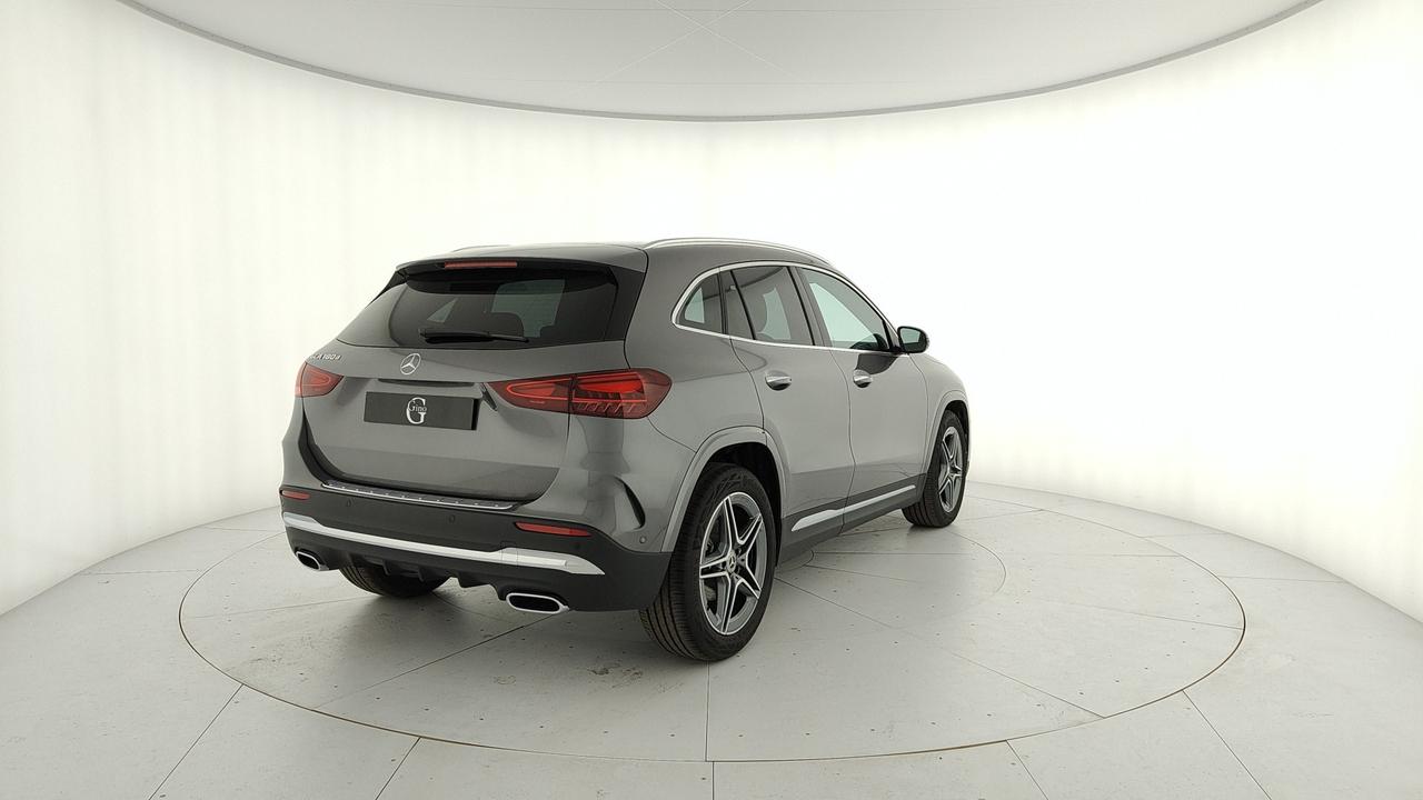 Mercedes-Benz GLA 180 d Automatic