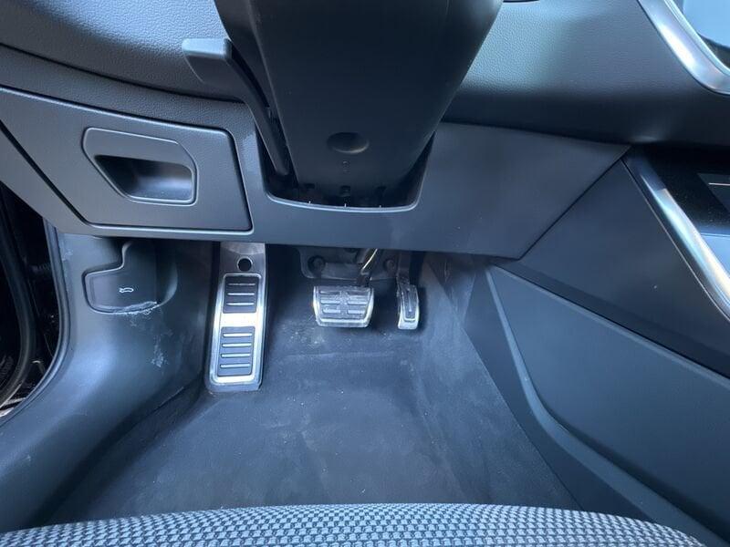 Audi A6 Avant 40 2.0 TDI quattro ultra S tronic Business Design