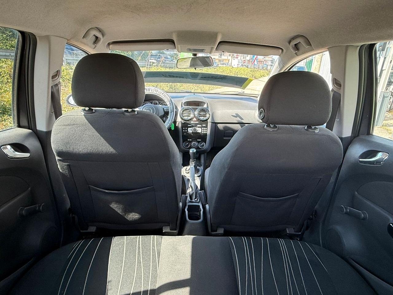 Opel Corsa 1.2 5 porte Cosmo
