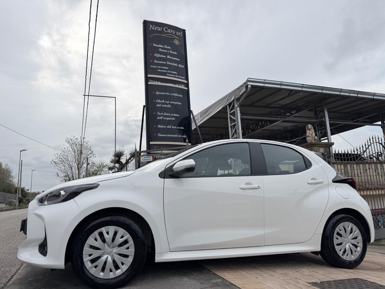 Toyota Yaris 1.5 Hybrid 5 porte Business