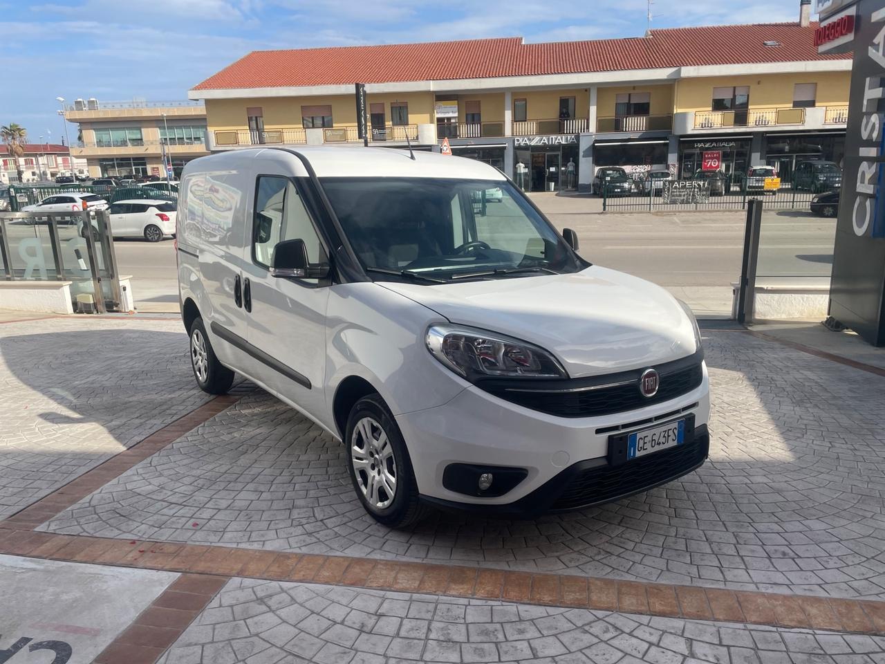 Fiat doblo 1.6 mjt 3 posti 2021