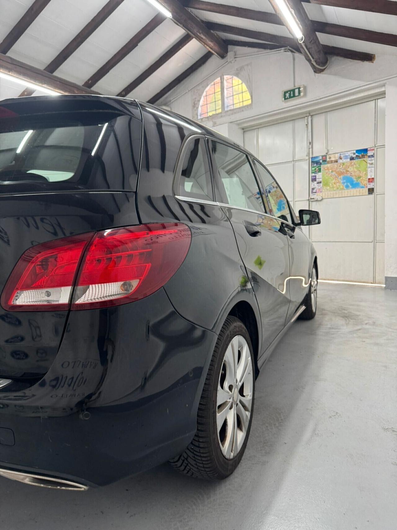 Mercedes-benz B 200 B 200 d Automatic Premium