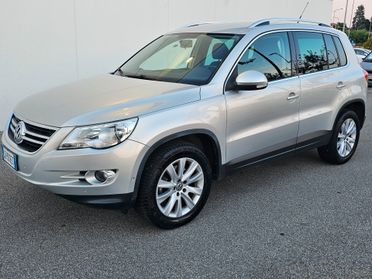 Volkswagen Tiguan 2.0 TDI DPF 4MOTION tiptronic Sport & Style
