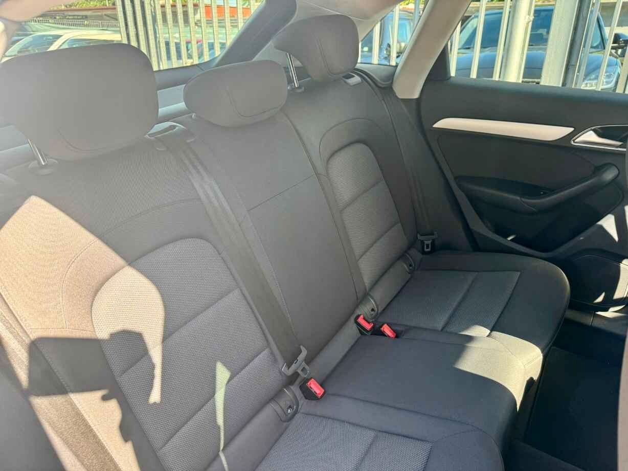 AUDI Q3 2.0 TDI 120 CV 120 CV