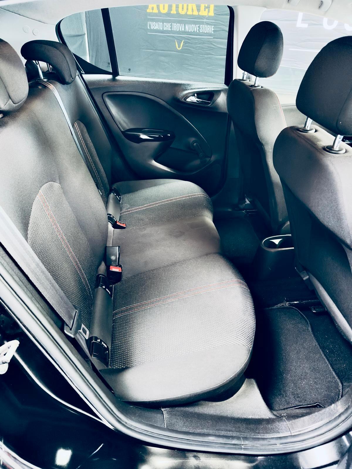 Opel Corsa 1.4 90CV GPL Tech 5 porte Black Edition