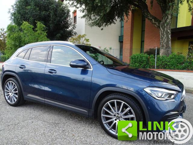 MERCEDES-BENZ GLA 200 d Automatic Premium pacchetto AMG ESTERNO