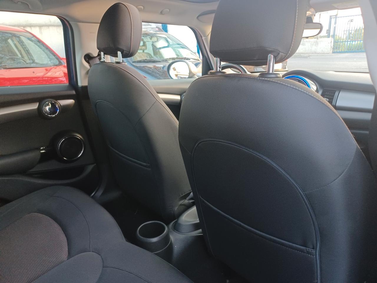 Mini 1.2 Benzina 5 porte Tetto PDC 2015