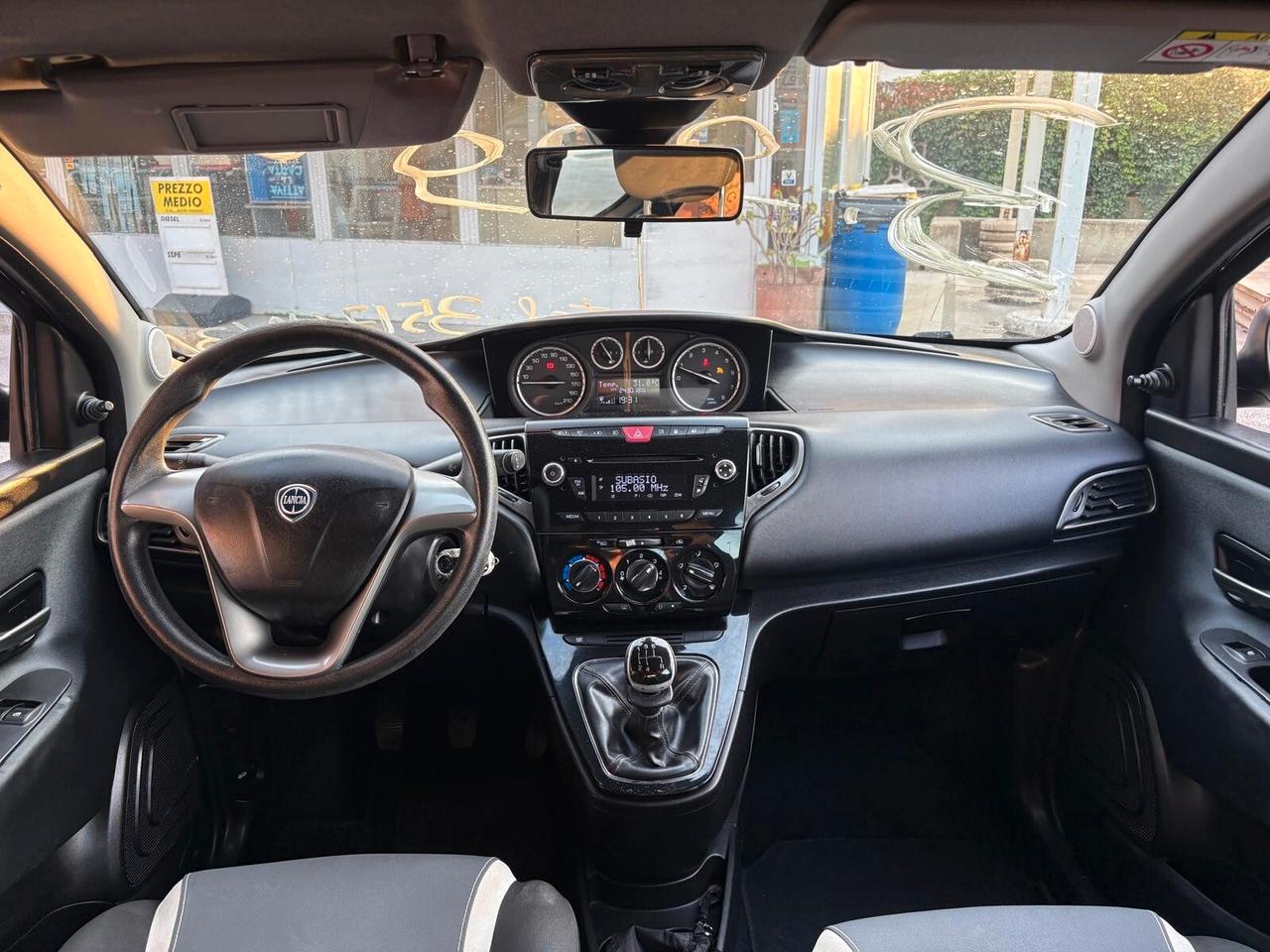 Lancia Ypsilon 1.2 69 CV 5 porte GPL Ecochic Elefantino
