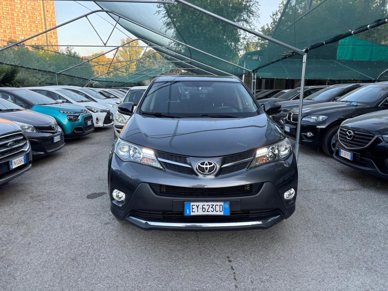 Toyota RAV 4 - 2.0 D-4D Style White Ed.