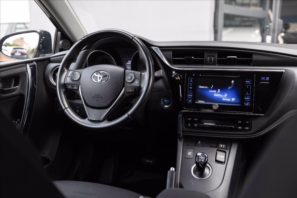 TOYOTA Auris Touring Sports 1.8h Cool cvt del 2015