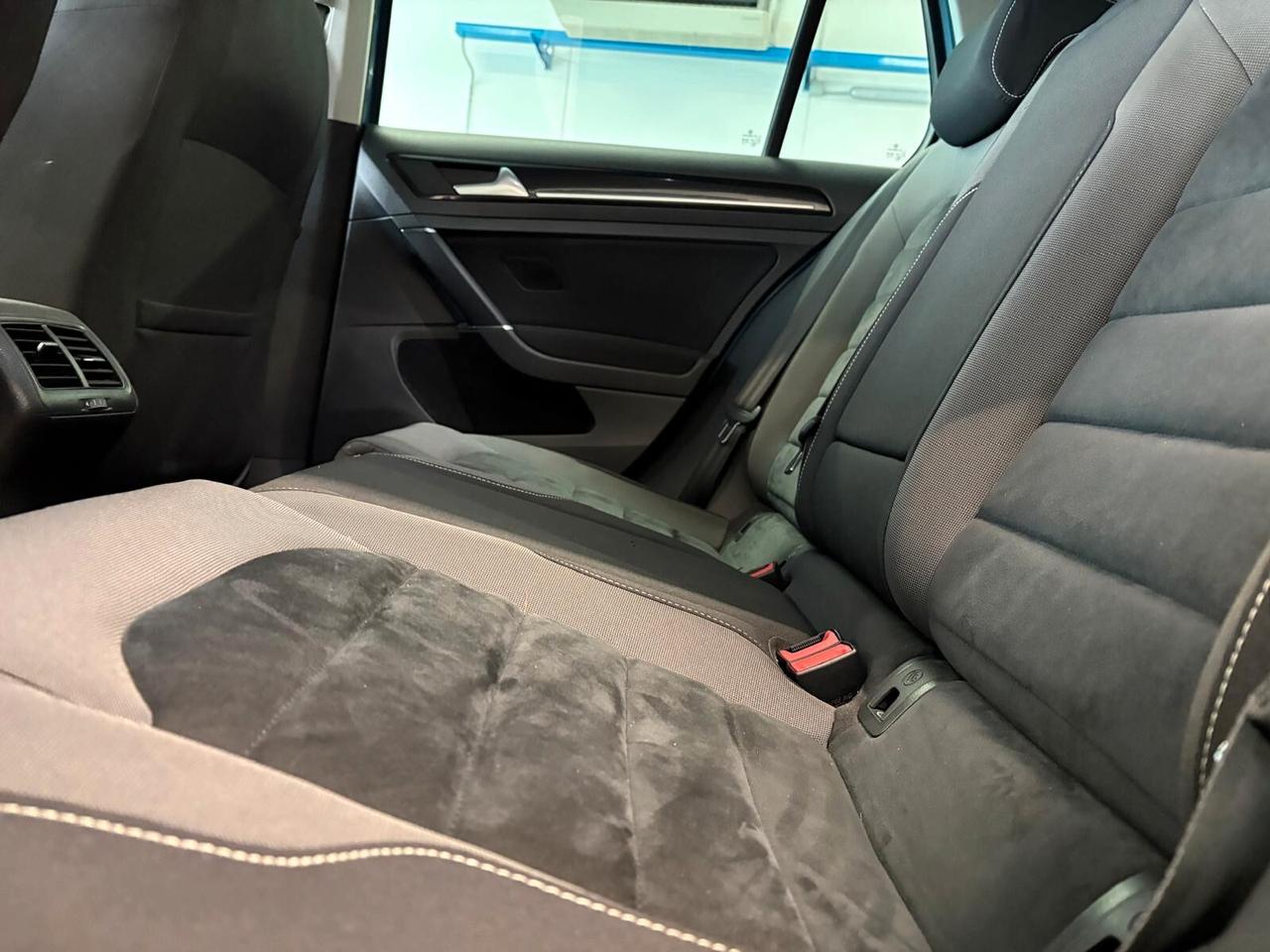 Volkswagen Golf HIGHLINE 1.4 TSI DSG 5p. BMT UNICO PR.