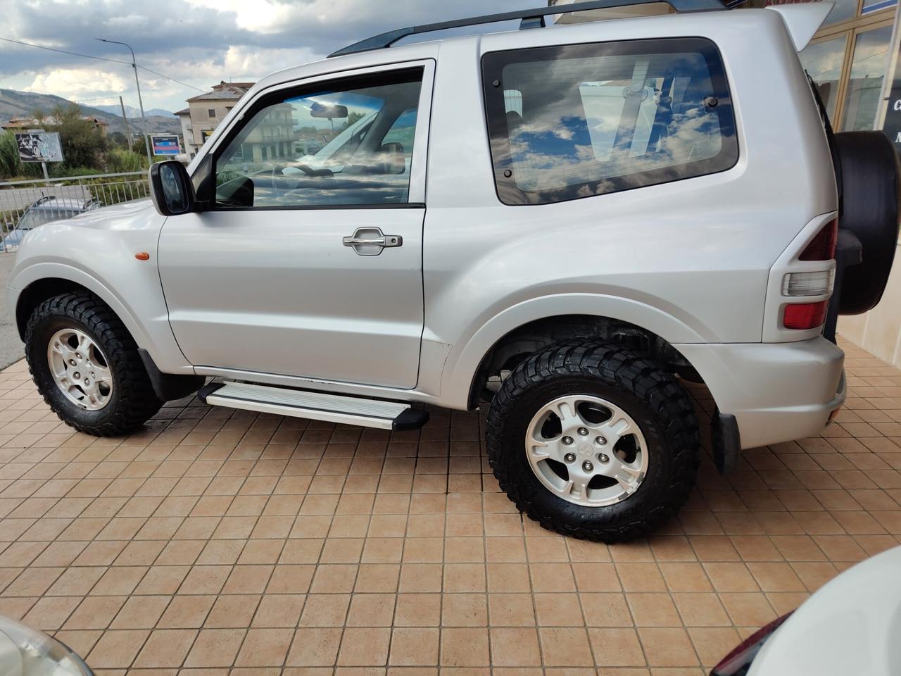 Mitsubishi Pajero 3.2 16V DI-D 3p. GLS2