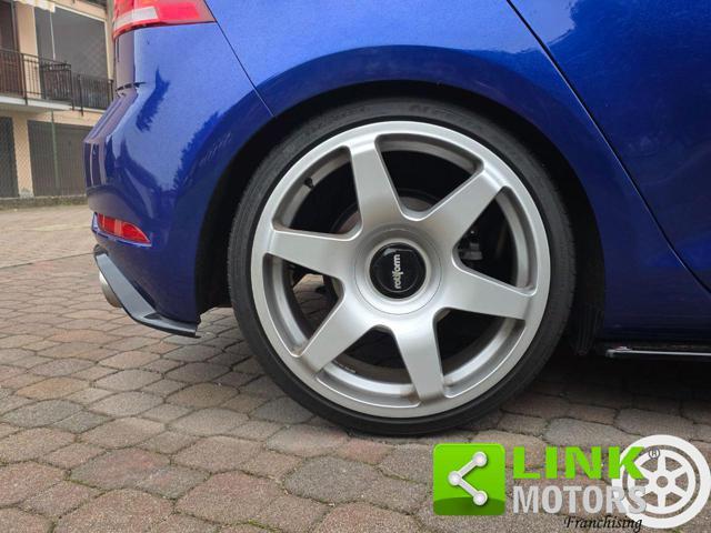 VOLKSWAGEN Golf 1.5 TSI 150 CV R Line Airlift Omologato