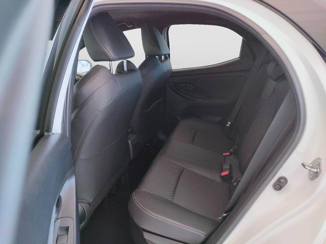 TOYOTA Yaris IV 2020 - Yaris 1.5h Style