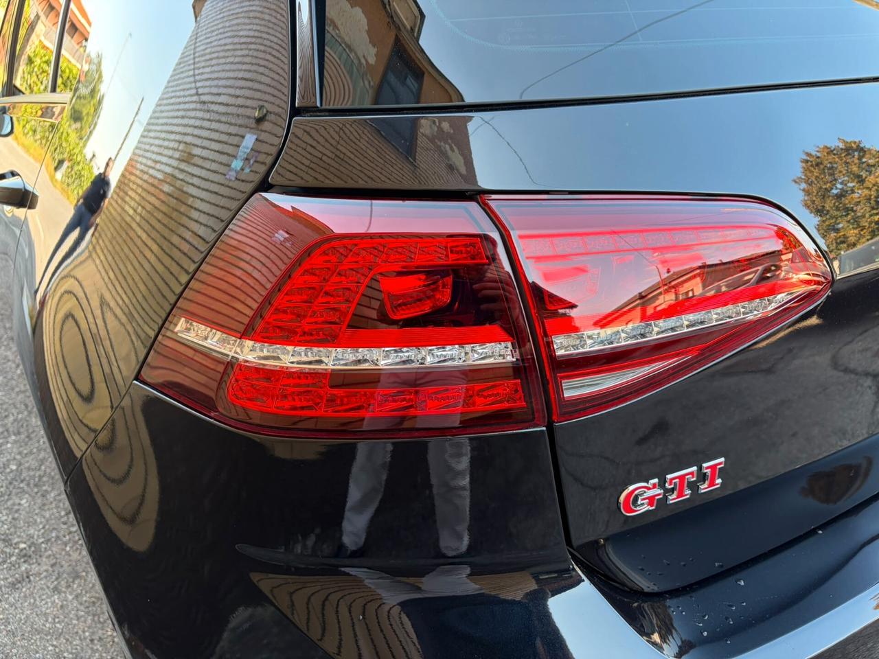 Volkswagen Golf GTI Performance 2.0 TSI DSG 5p. BlueMotion Technology